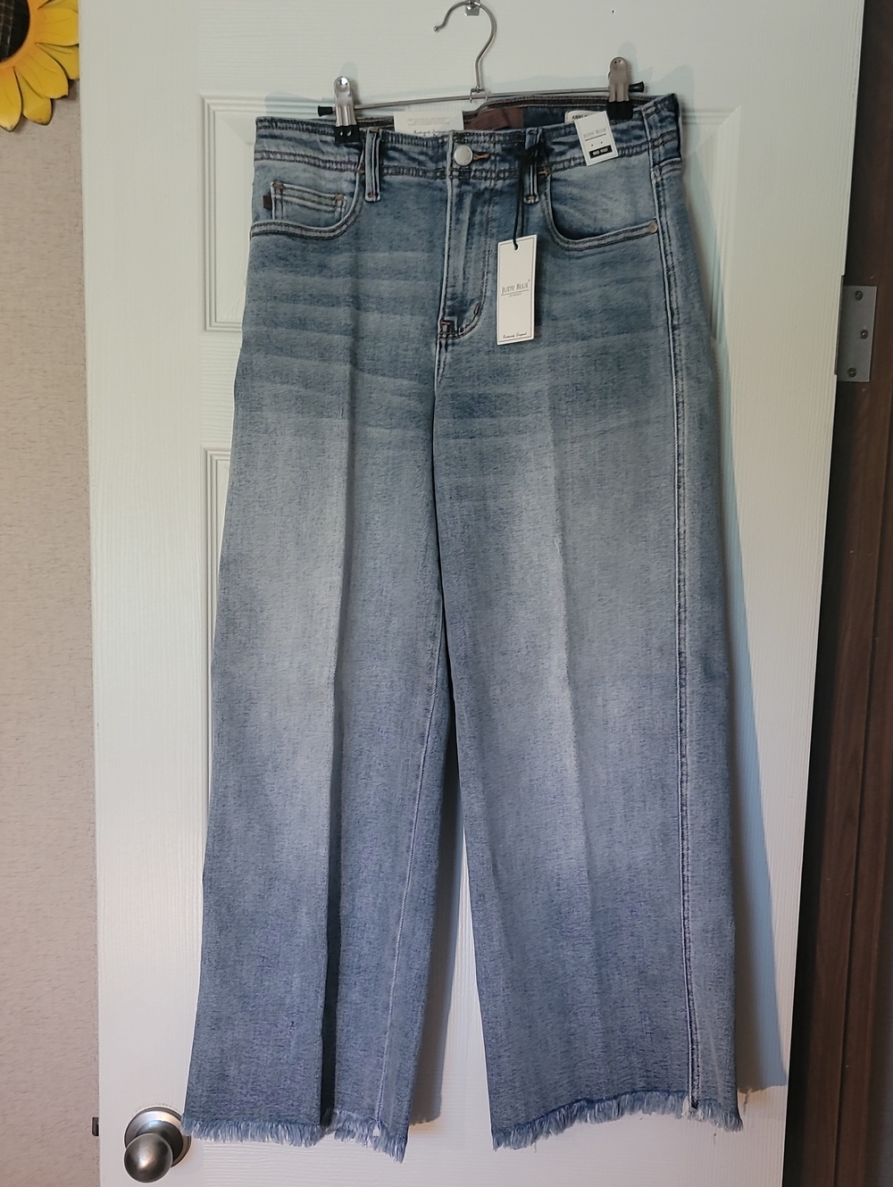 Judy Blue Wide Leg Mid-Rise Women’s Jeans - Light Blue Wash